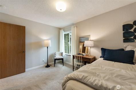 33030 17th Place S Federal Way WA 98003