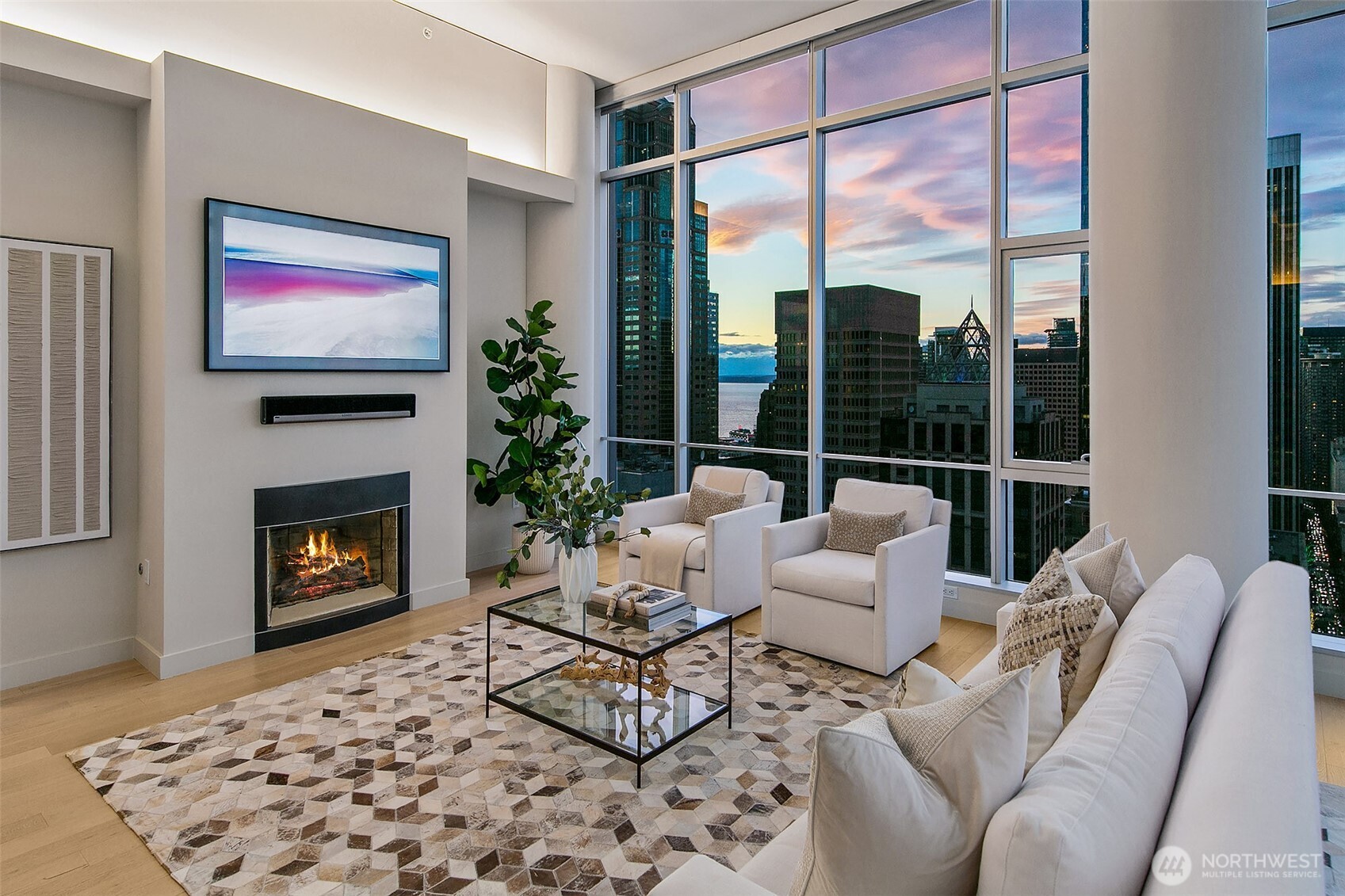 909 5th Avenue Seattle WA 98164