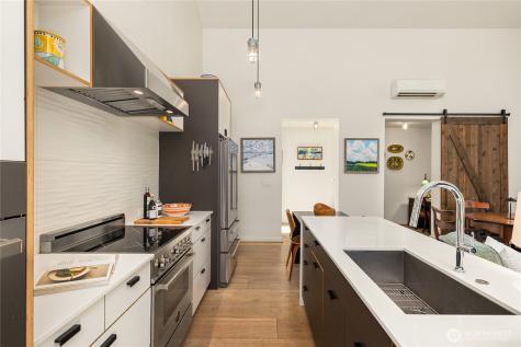 4670 Flying Goat Avenue NE Bainbridge Island WA 98110