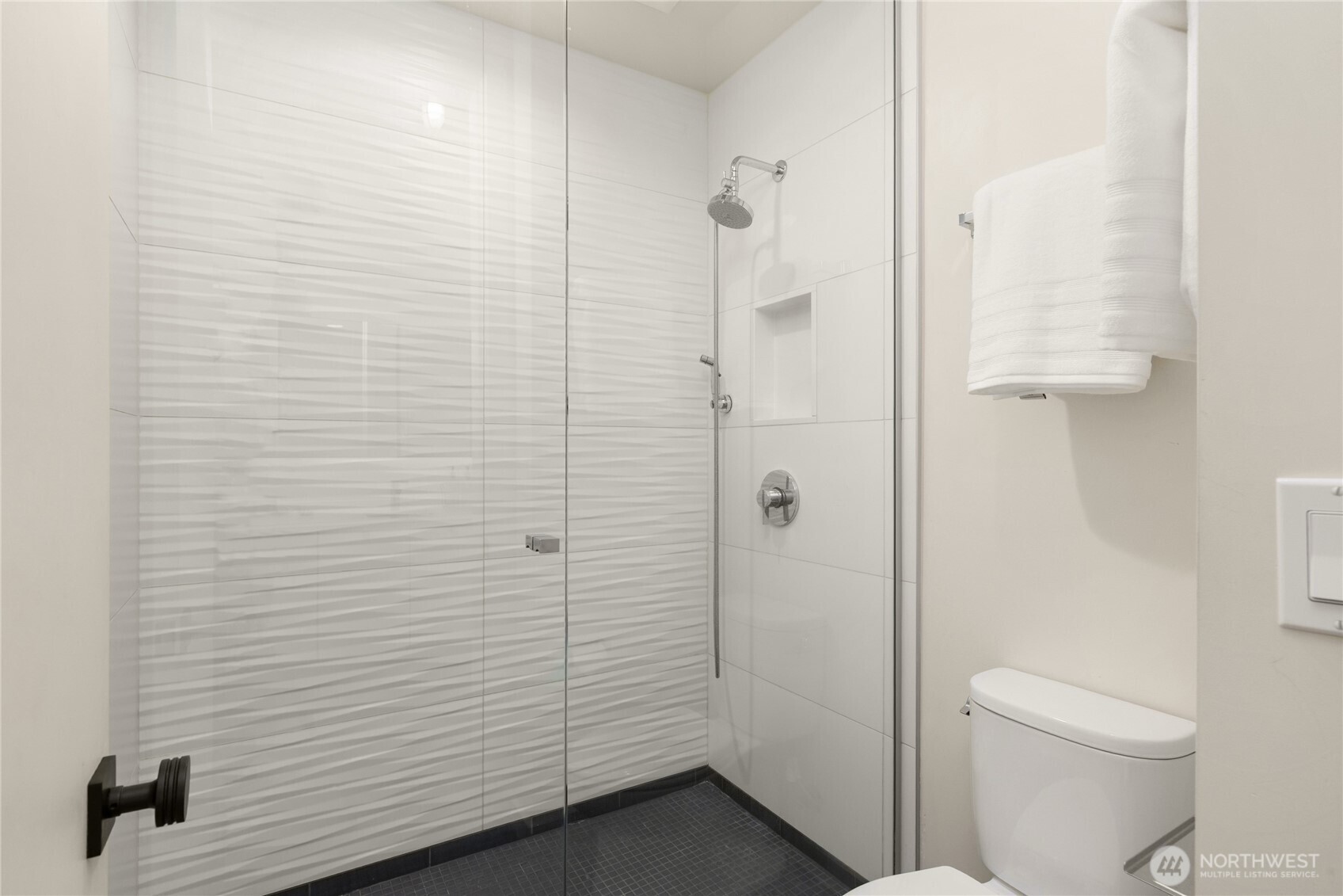 4670 Flying Goat Avenue NE Bainbridge Island WA 98110