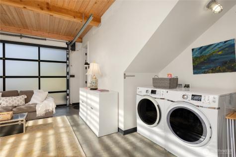 4670 Flying Goat Avenue NE Bainbridge Island WA 98110