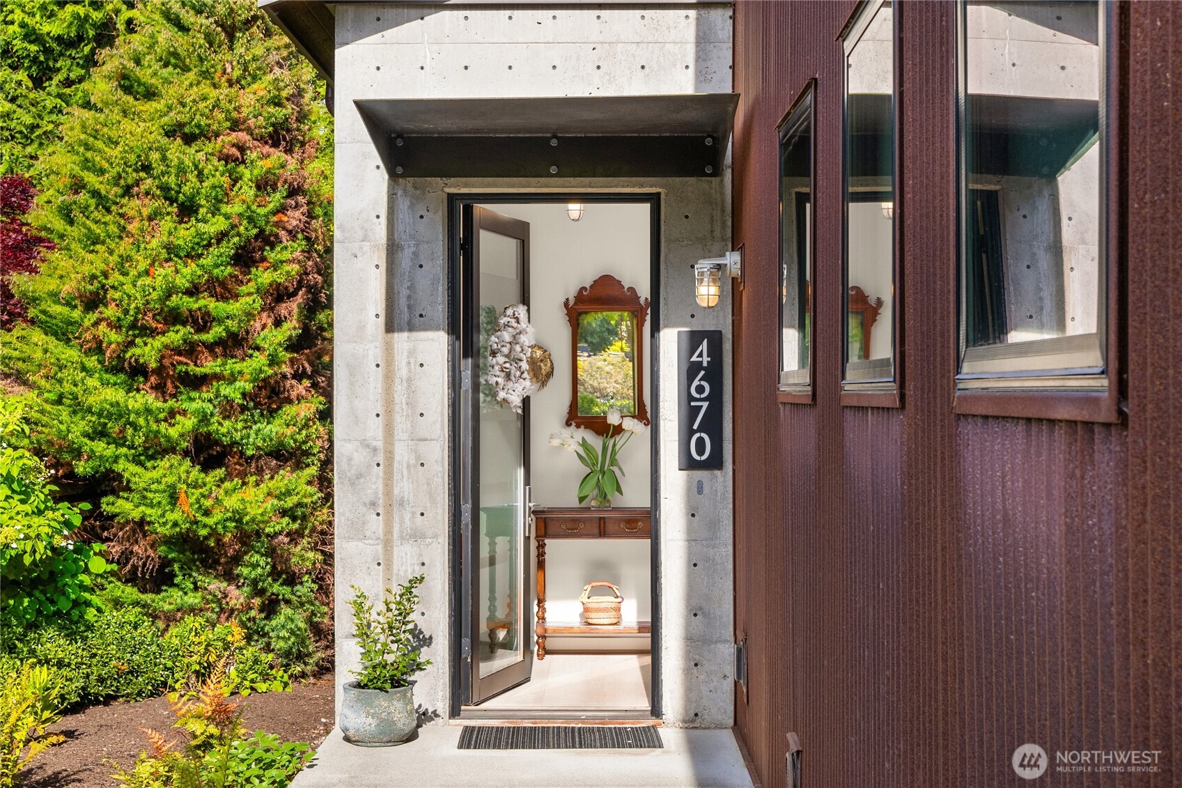 4670 Flying Goat Avenue NE Bainbridge Island WA 98110