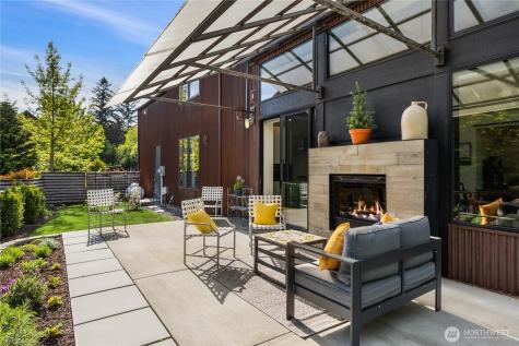 4670 Flying Goat Avenue NE Bainbridge Island WA 98110
