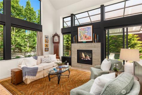 4670 Flying Goat Avenue NE Bainbridge Island WA 98110