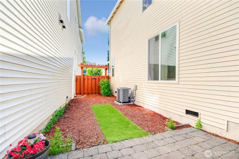 802 62nd Street SE Auburn WA 98092