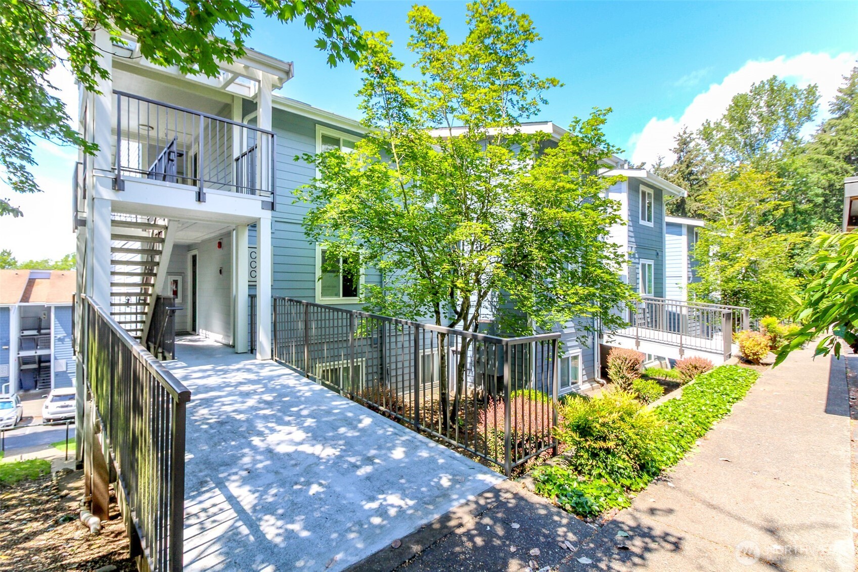 2431 S 248th Street Kent WA 98032