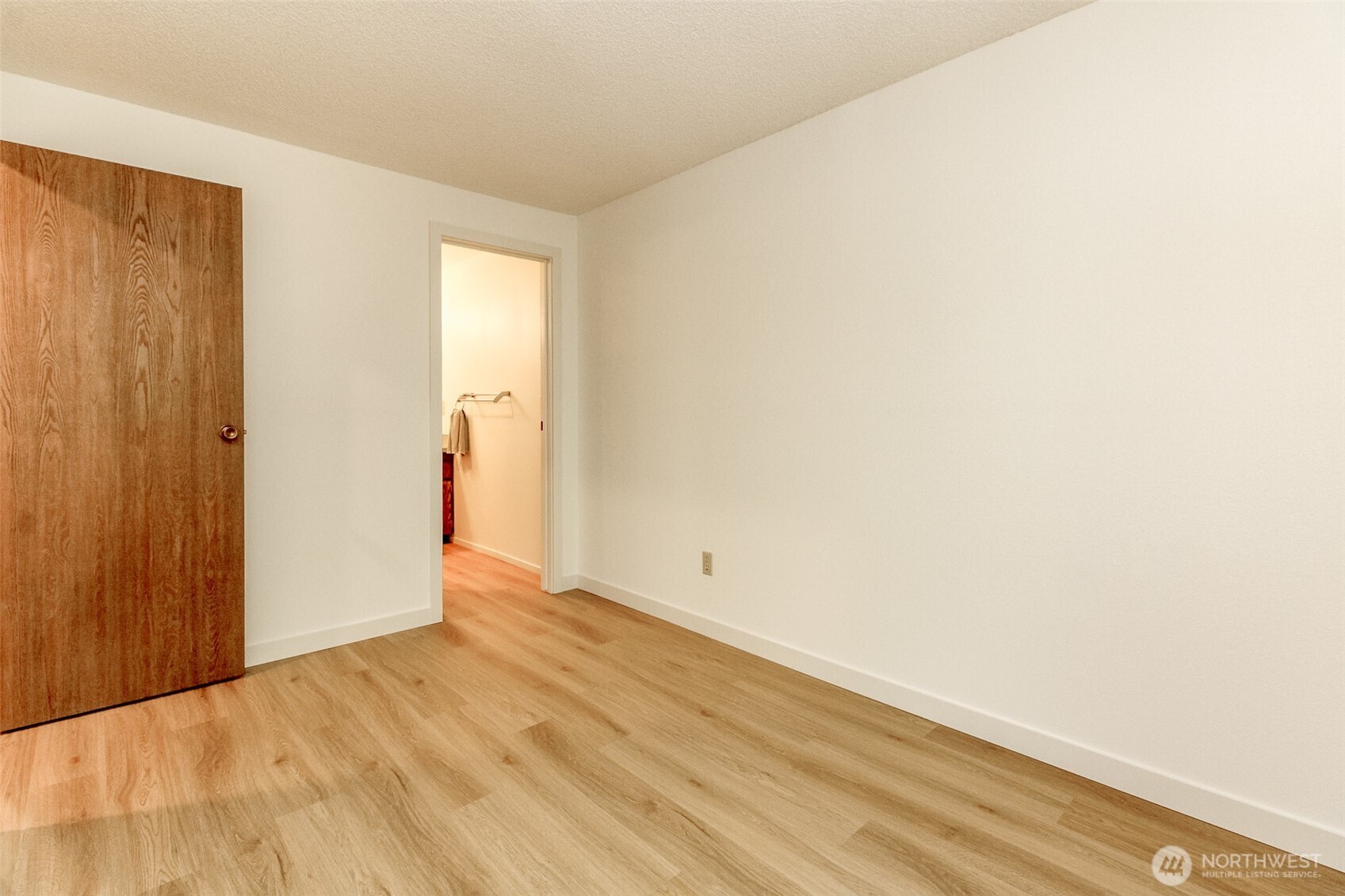 2431 S 248th Street Kent WA 98032