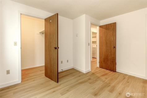 2431 S 248th Street Kent WA 98032