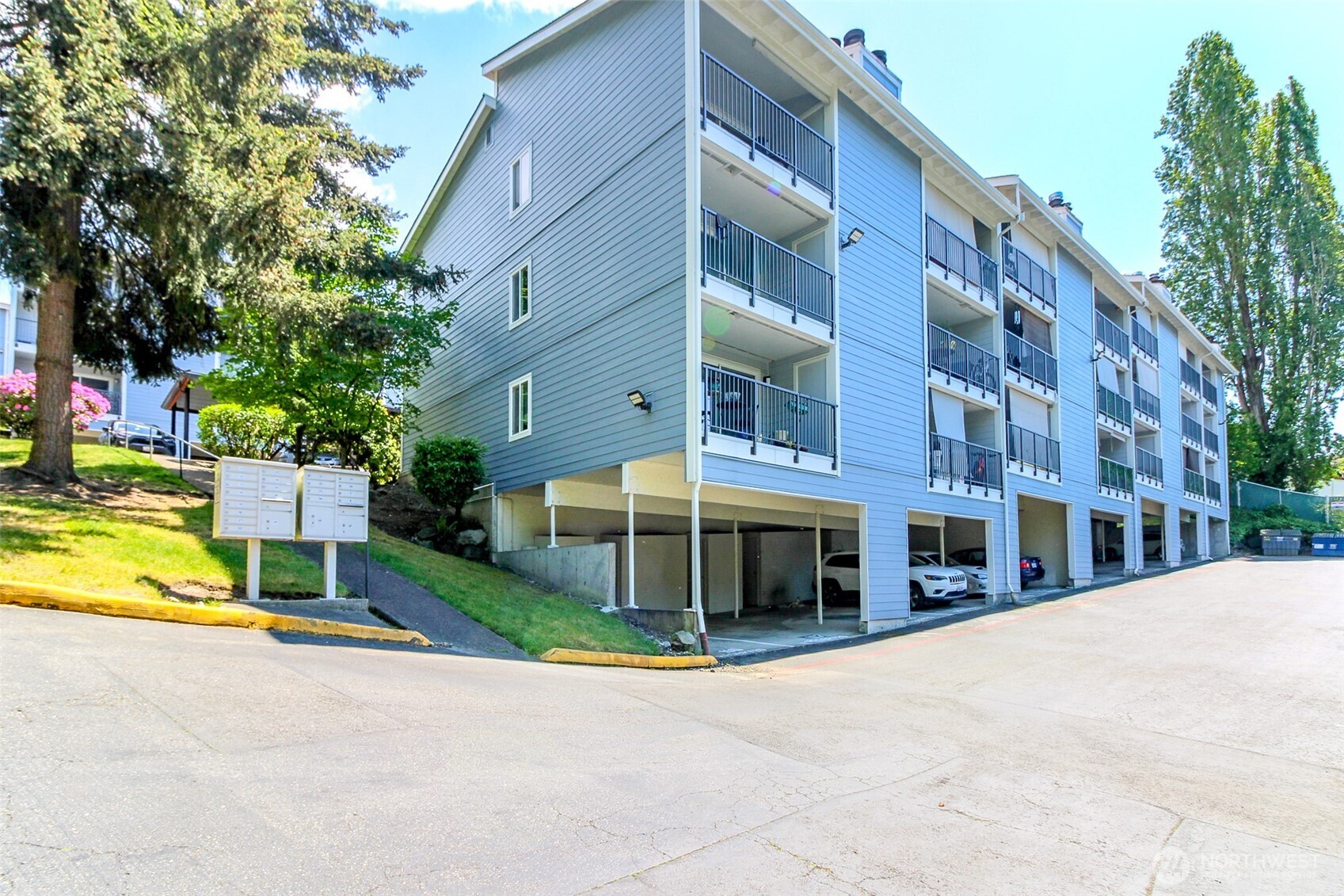2431 S 248th Street Kent WA 98032