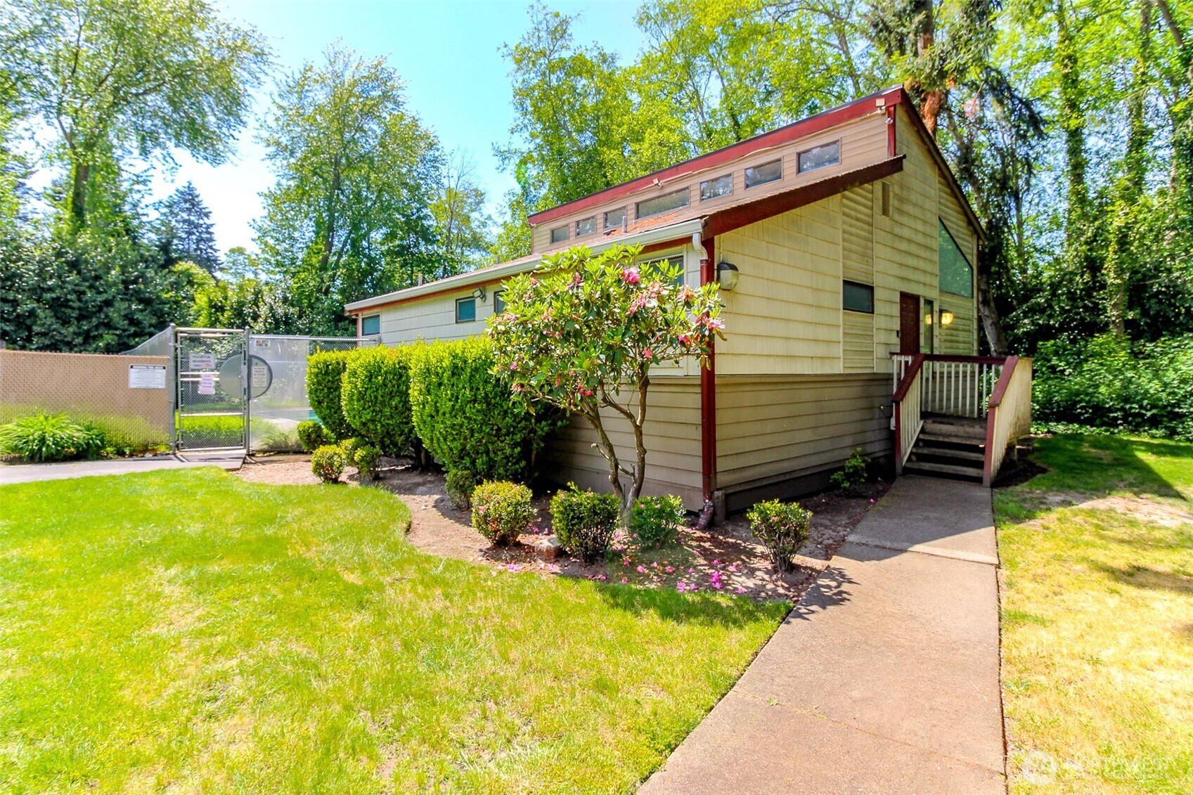 2431 S 248th Street Kent WA 98032