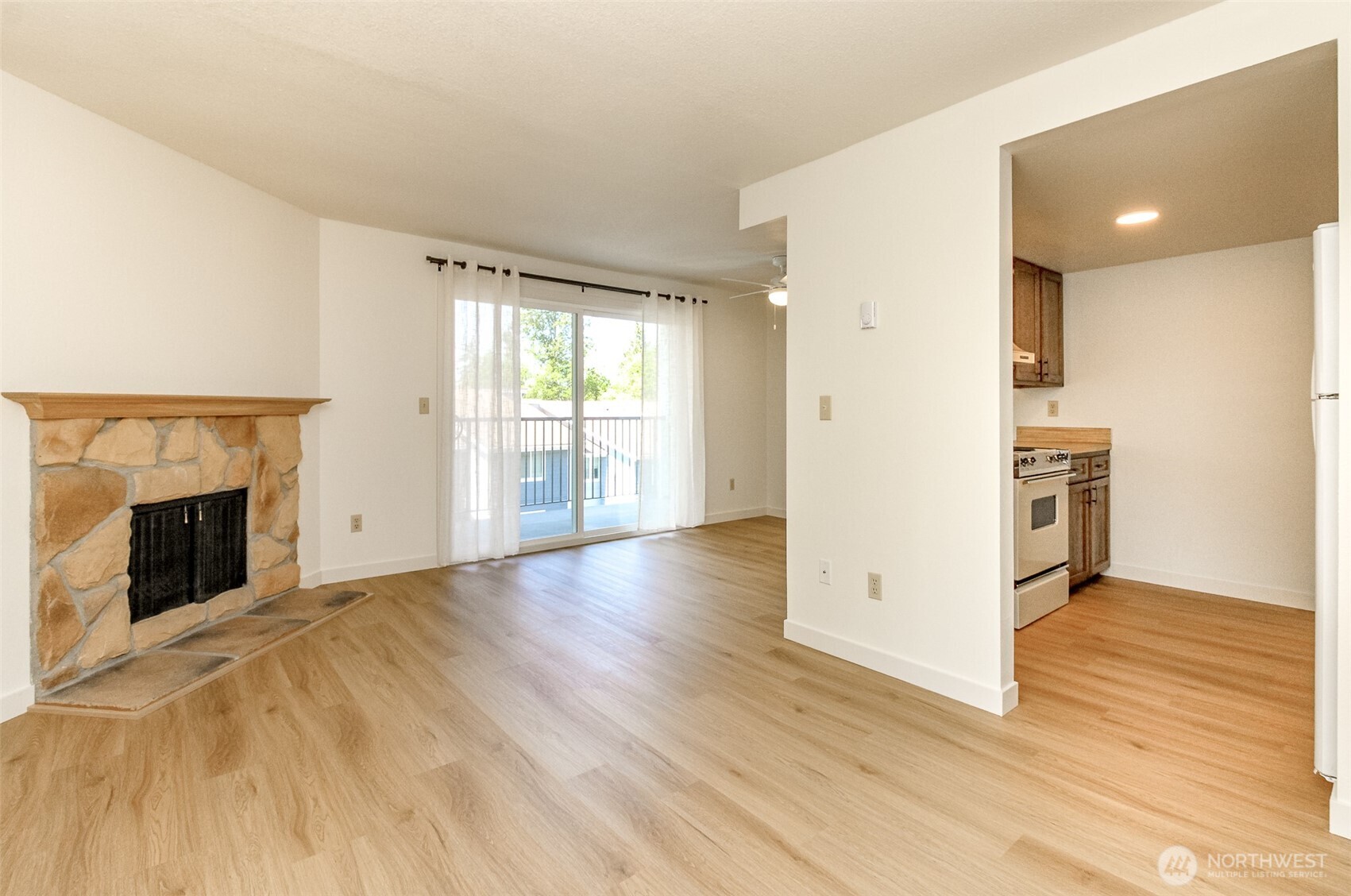 2431 S 248th Street Kent WA 98032