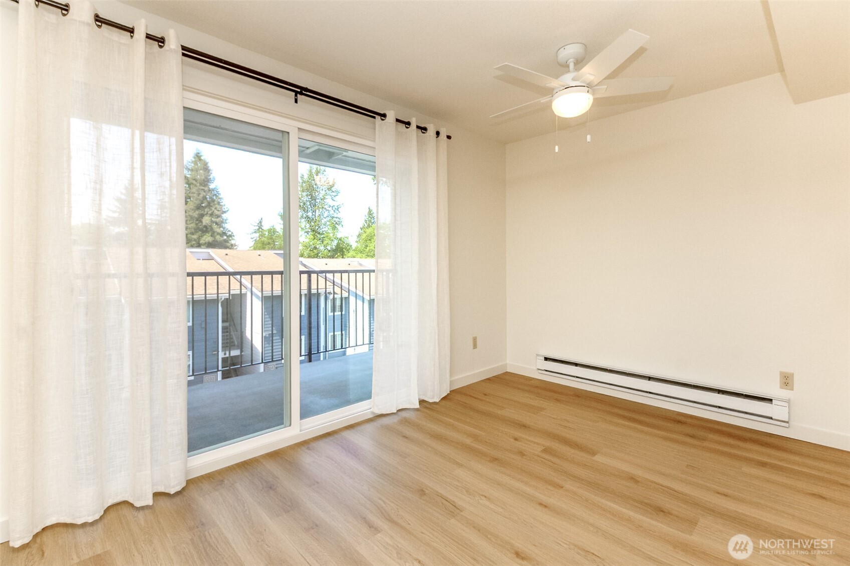 2431 S 248th Street Kent WA 98032