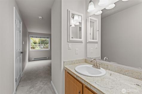 10014 NE 127th Place Kirkland WA 98034