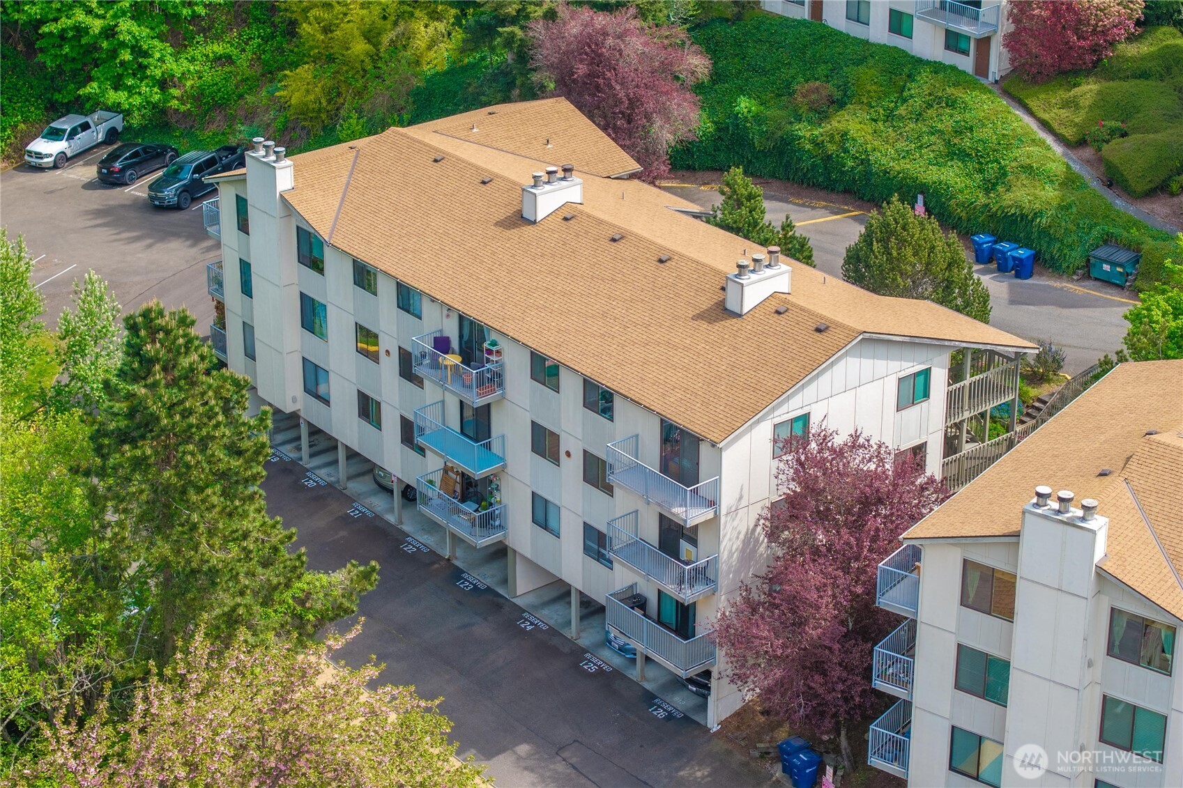 1239 SW 132nd Lane Burien WA 98146