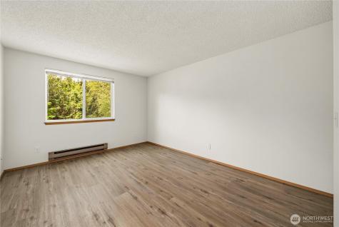 1239 SW 132nd Lane Burien WA 98146