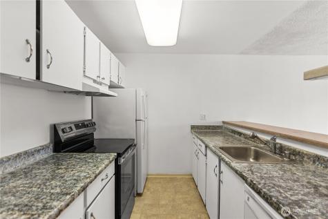 31003 14th Avenue S Federal Way WA 98003