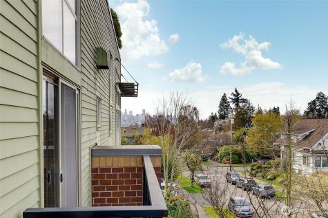 4422 Bagley Avenue N Seattle WA 98103