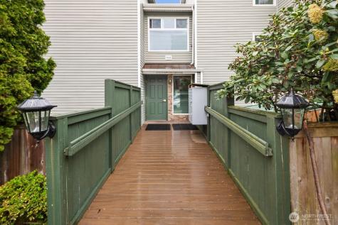 1836 25th Avenue Seattle WA 98122