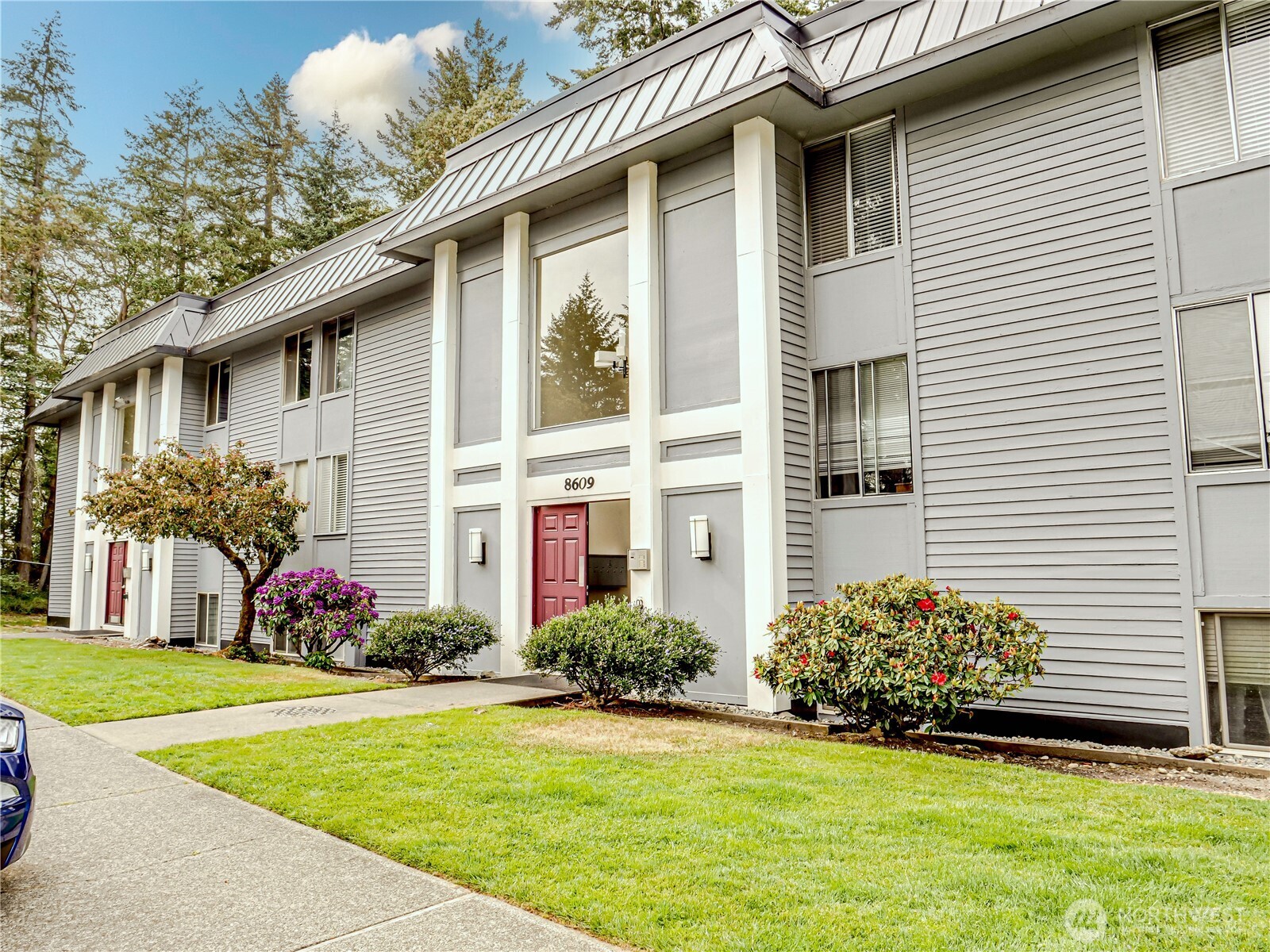 8609 Zircon Drive SW Lakewood WA 98498
