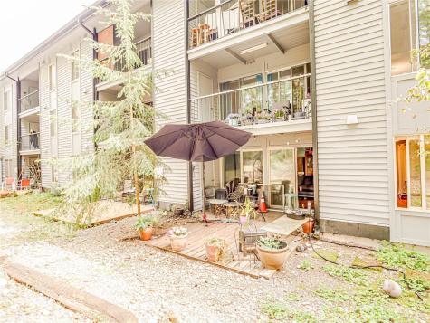 8609 Zircon Drive SW Lakewood WA 98498