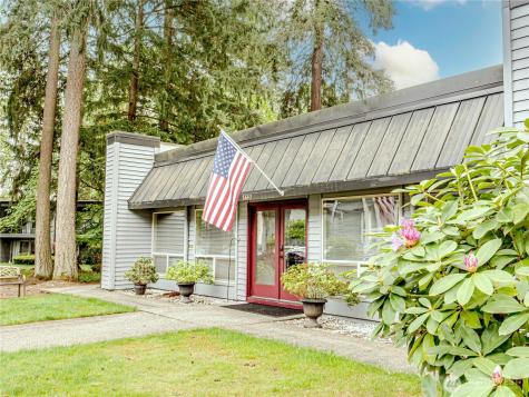 8609 Zircon Drive SW Lakewood WA 98498
