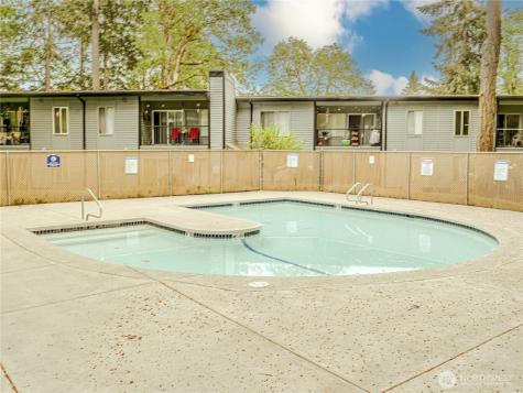 8609 Zircon Drive SW Lakewood WA 98498