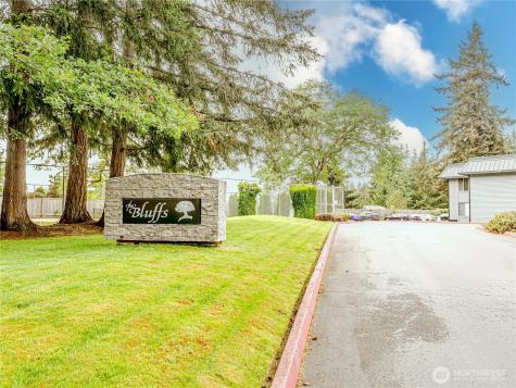 8609 Zircon Drive SW Lakewood WA 98498