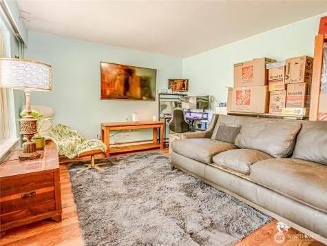 8609 Zircon Drive SW Lakewood WA 98498