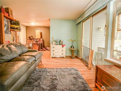 8609 Zircon Drive SW Lakewood WA 98498