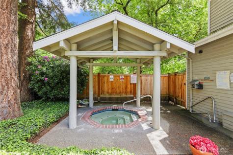 9009 Avondale Road NE Redmond WA 98052