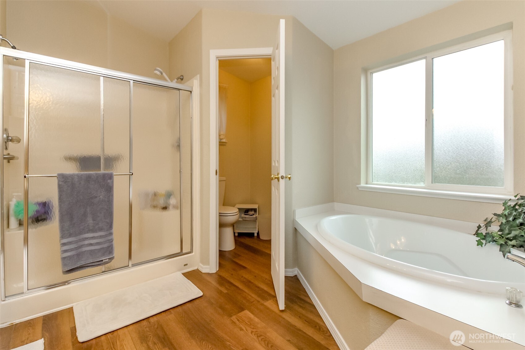 24058 222nd Avenue SE Maple Valley WA 98038