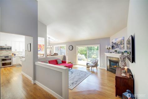 2013 210th Circle NE Sammamish WA 98074