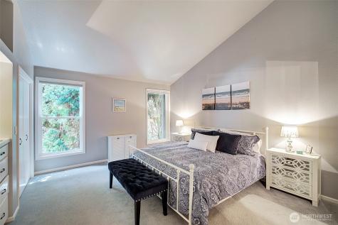 2013 210th Circle NE Sammamish WA 98074