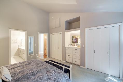 2013 210th Circle NE Sammamish WA 98074