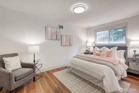 11058 NE 33rd Place Bellevue WA 98004