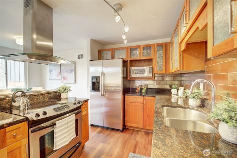 11058 NE 33rd Place Bellevue WA 98004