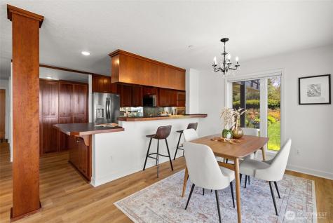 428 Harborview Drive SE Bainbridge Island WA 98110