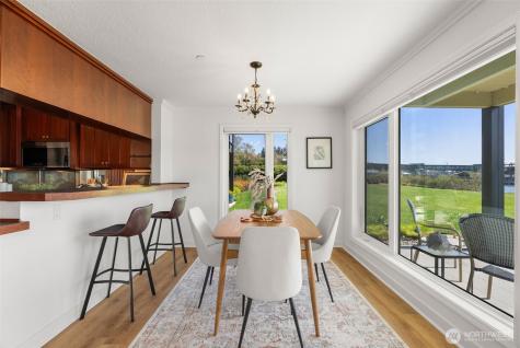 428 Harborview Drive SE Bainbridge Island WA 98110