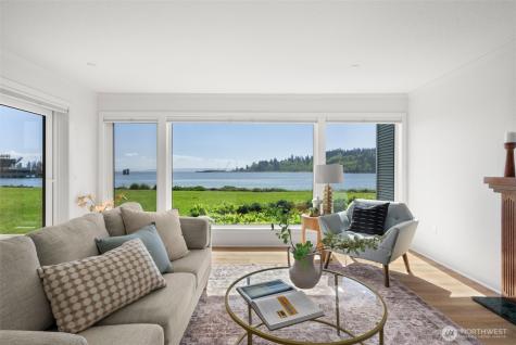 428 Harborview Drive SE Bainbridge Island WA 98110