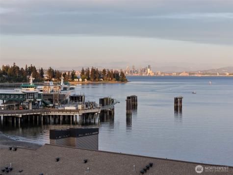 428 Harborview Drive SE Bainbridge Island WA 98110