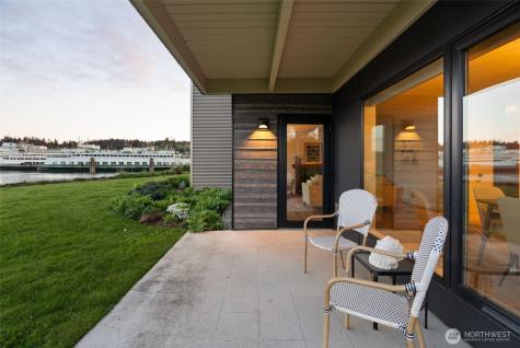 428 Harborview Drive SE Bainbridge Island WA 98110