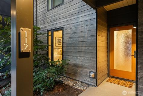 428 Harborview Drive SE Bainbridge Island WA 98110