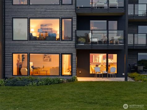 428 Harborview Drive SE Bainbridge Island WA 98110