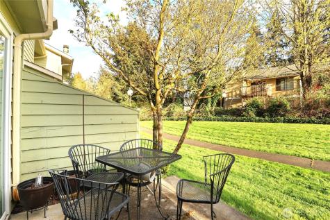 3957 NW Fairway Lane Bremerton WA 98312