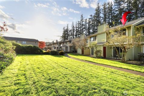3957 NW Fairway Lane Bremerton WA 98312