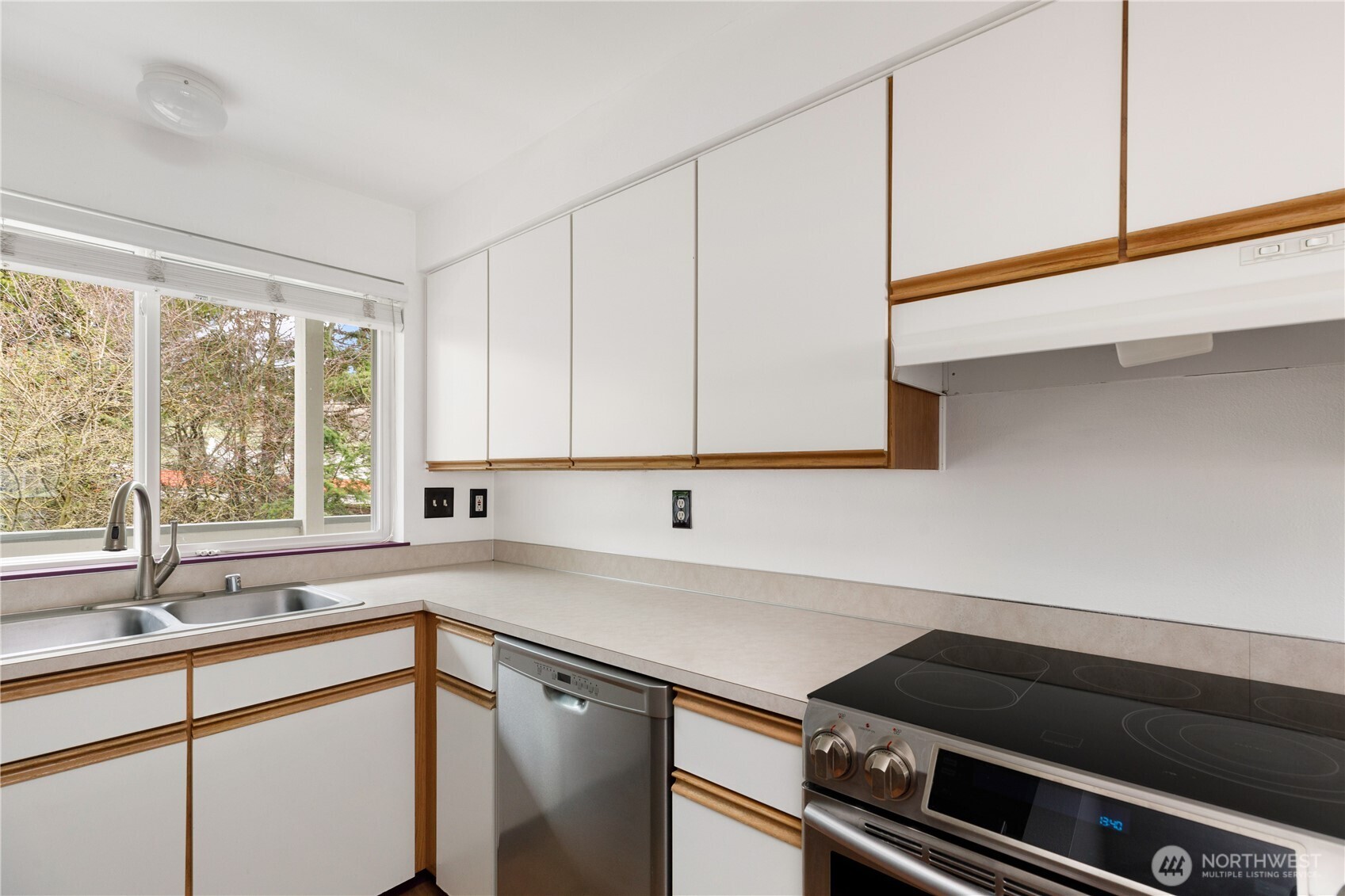 485 SW Bayshore Drive Oak Harbor WA 98277