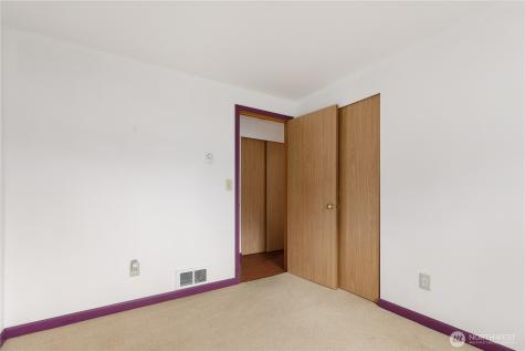 485 SW Bayshore Drive Oak Harbor WA 98277