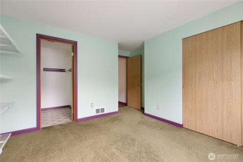 485 SW Bayshore Drive Oak Harbor WA 98277