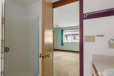 485 SW Bayshore Drive Oak Harbor WA 98277