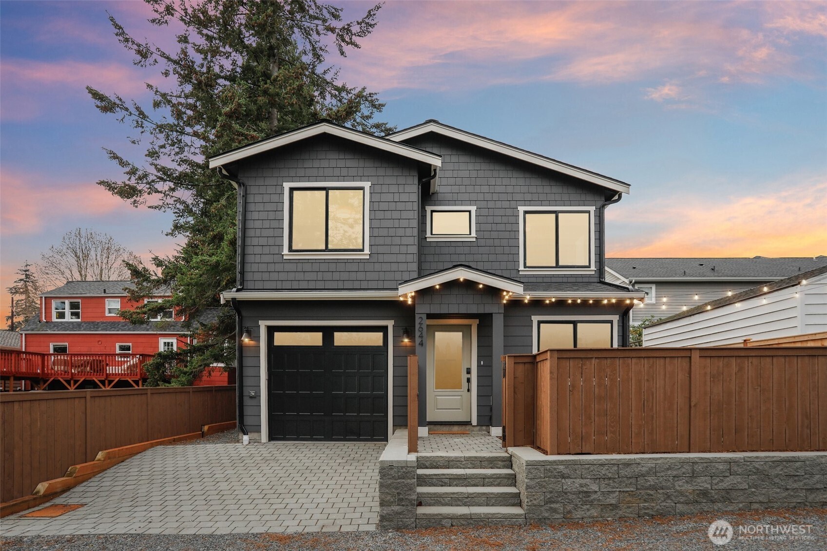2644 34th Avenue W Seattle WA 98199